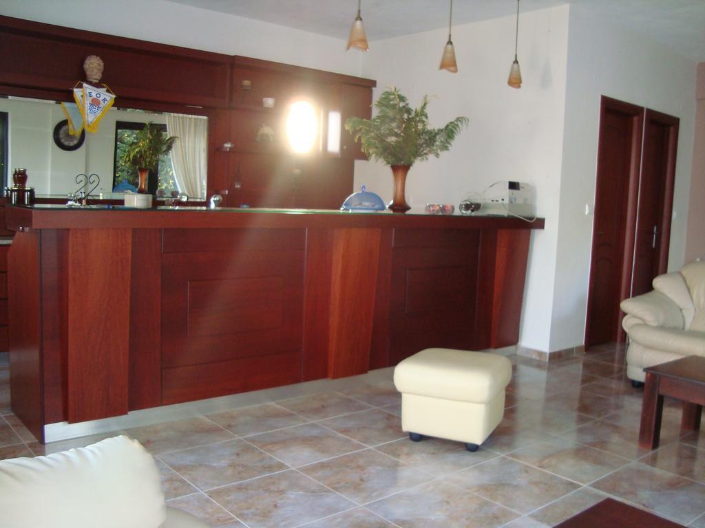 Ferienwohnung Kourtis Paramythia Exterior foto